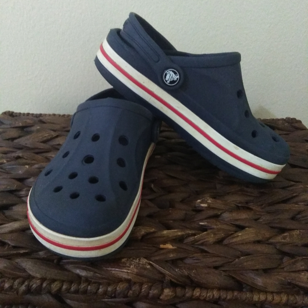 Shoes - Picture 2 of 3